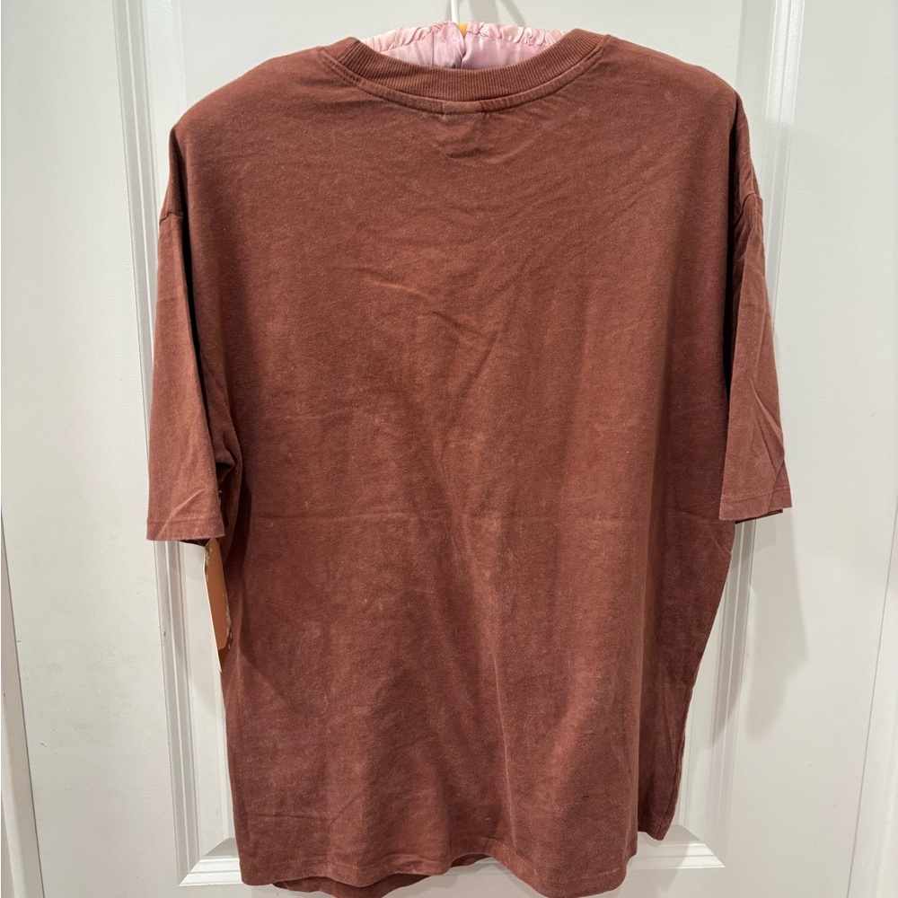 NWT Messy Bun Just Chillin Wild horses Graphic T-Shirt - XS - Picture 3 of 7